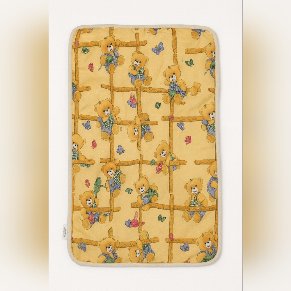 Vintage German Baby Blanket/Crib Pad – 100% Wool🧸🦋